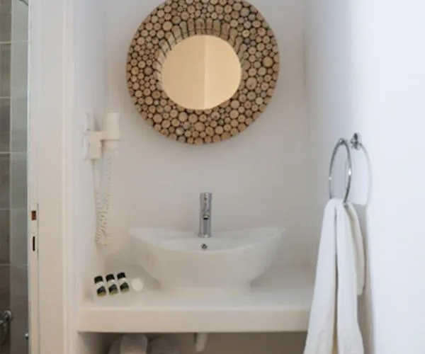 Ippokampos Town * Naxos City