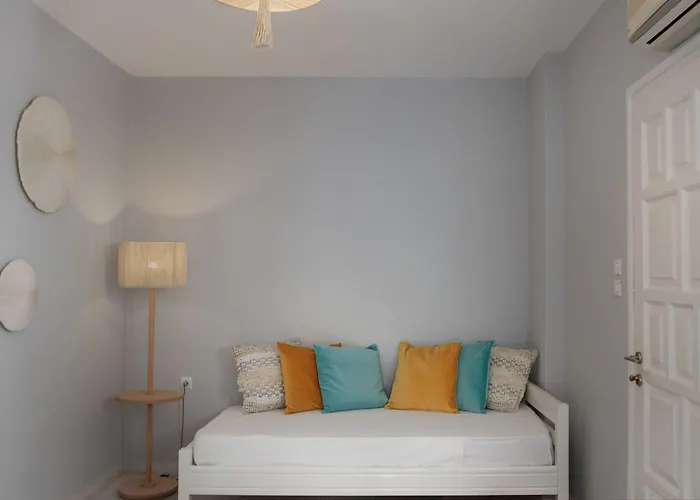 Ippokampos Town * Naxos City