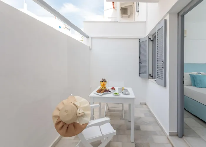 Ippokampos Town Naxos City