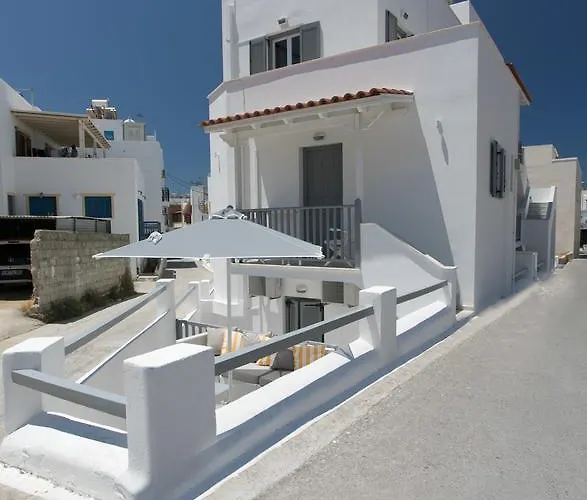 Ippokampos Town * Naxos City