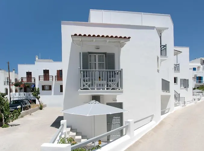 Ippokampos Town Naxos City